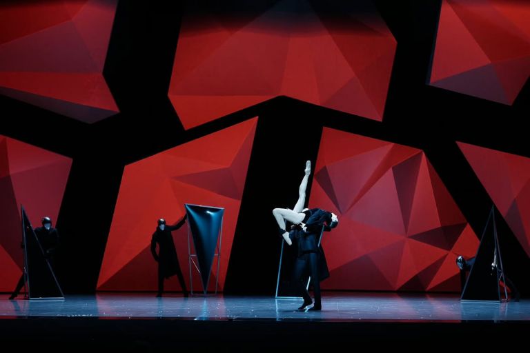 « Blanche Neige et le Miroir » présenté par Les Grands Ballets Canadiens